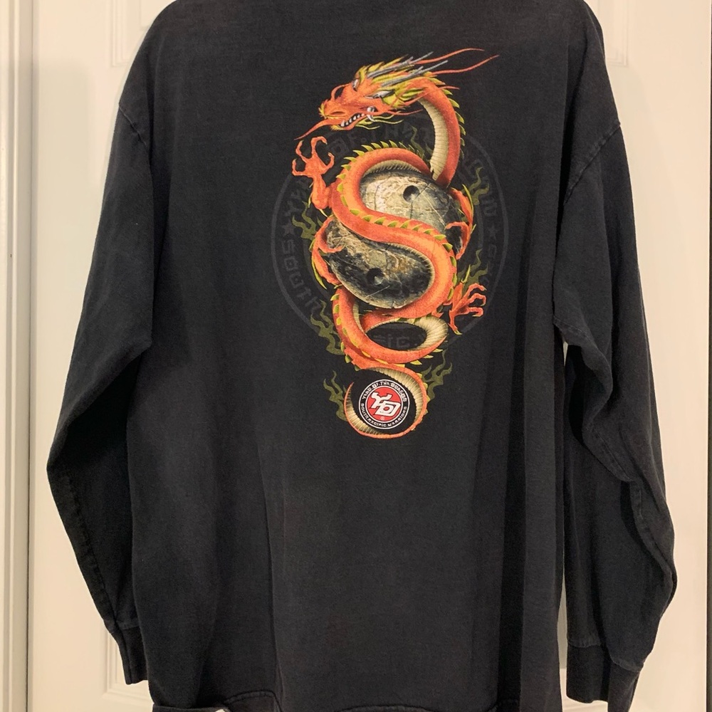 Year of The Dragon Black Graphic Tee with Dragon Logo Long Sleeve Streetwear XL - Picture 4 of 7